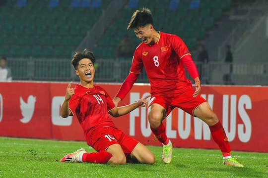 Tương lai nào cho lứa Văn Khang, Quốc Việt?